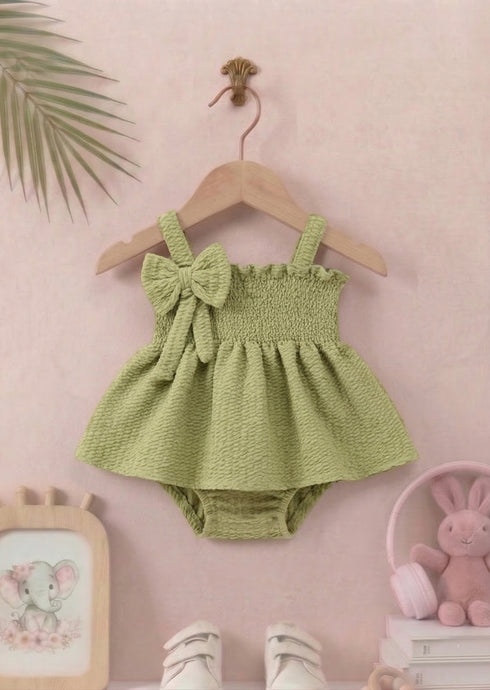 Smocked Bow Frock Set (Light Green)