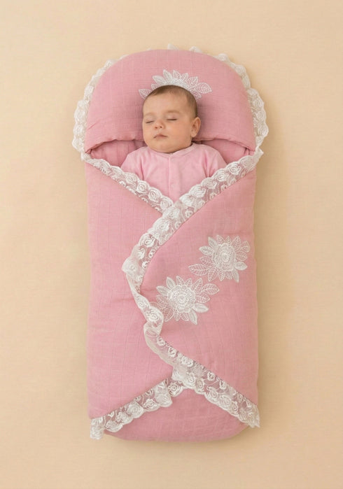 Elegant Pink Lace Baby Sleeping Carry Nest