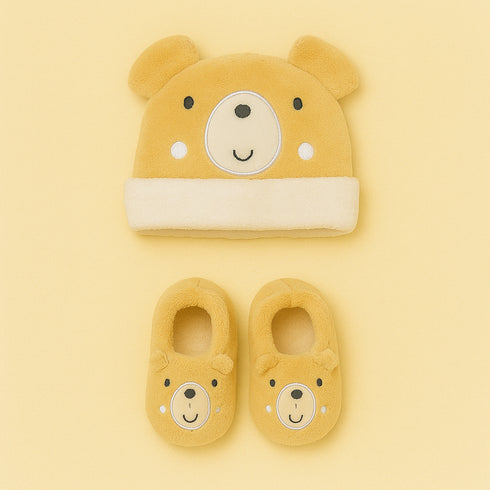 2 Pcs Baby Bear Newborn Cap & Bootie Set