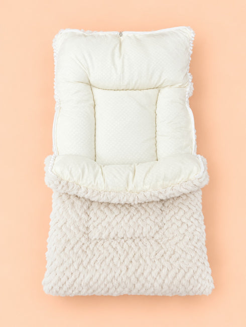 Cozy Baby Plush Textured Sleeping Carry Nest (White)