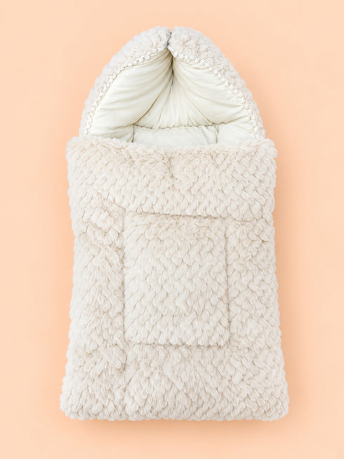 Cozy Baby Plush Textured Sleeping Carry Nest (White)
